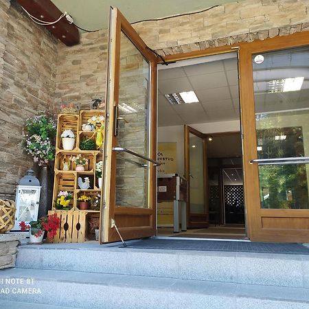 Apartmanovy Dom Fatrapark 1- Ap 318, Ap 306 Mezonet ルジョムベロク エクステリア 写真