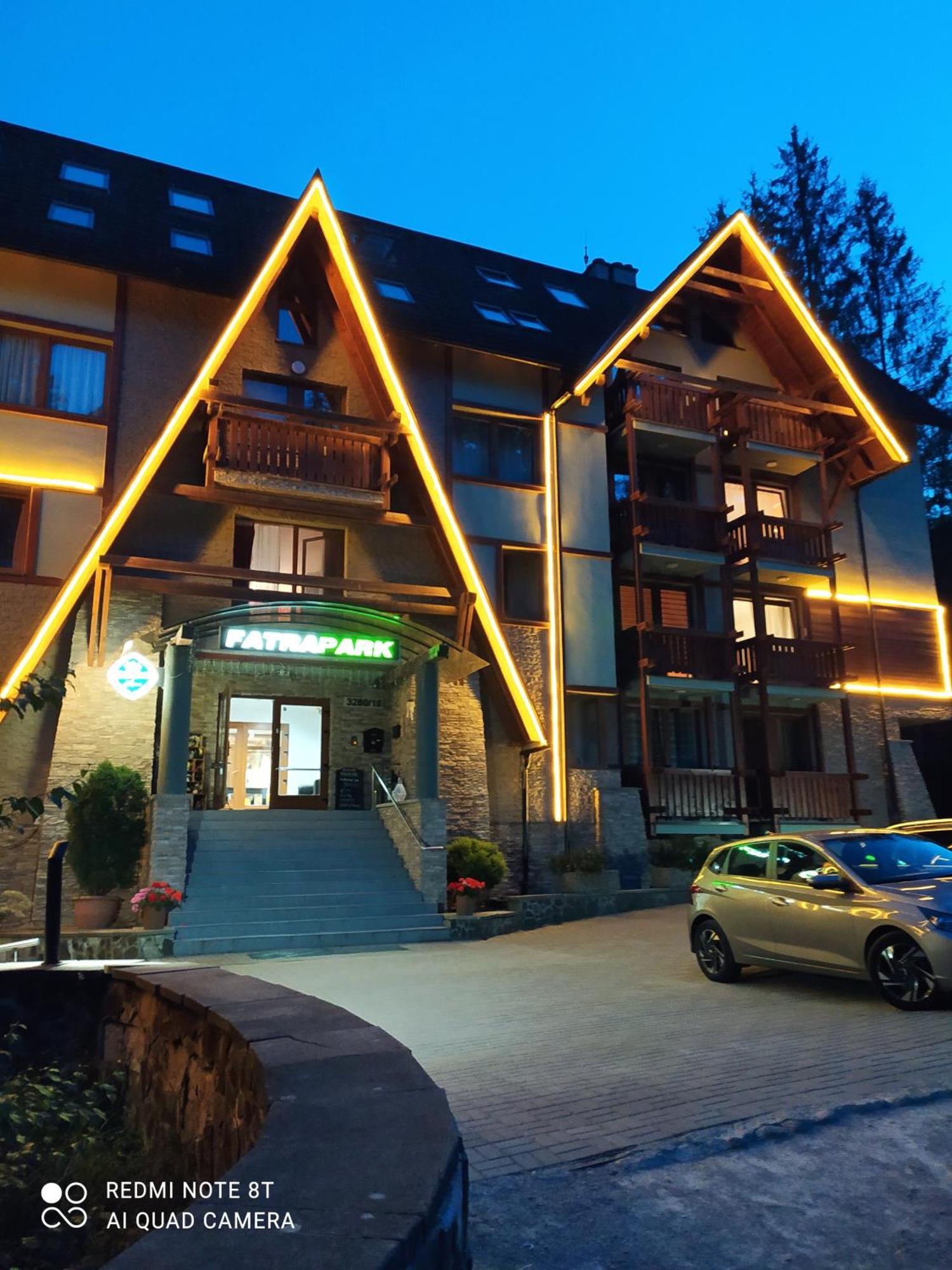 Apartmanovy Dom Fatrapark 1- Ap 318, Ap 306 Mezonet ルジョムベロク エクステリア 写真