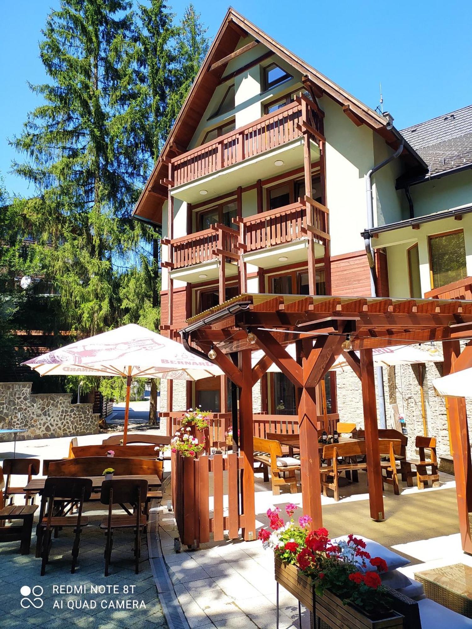Apartmanovy Dom Fatrapark 1- Ap 318, Ap 306 Mezonet ルジョムベロク エクステリア 写真